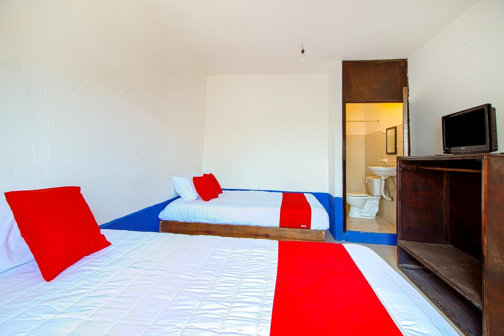 Oyo Hotel Posada Los Faroles,Tabasco 比亚埃尔莫萨 外观 照片
